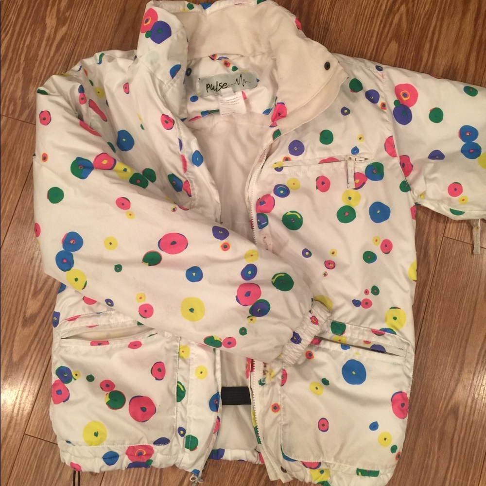 Vintage polka dot coat pulse white